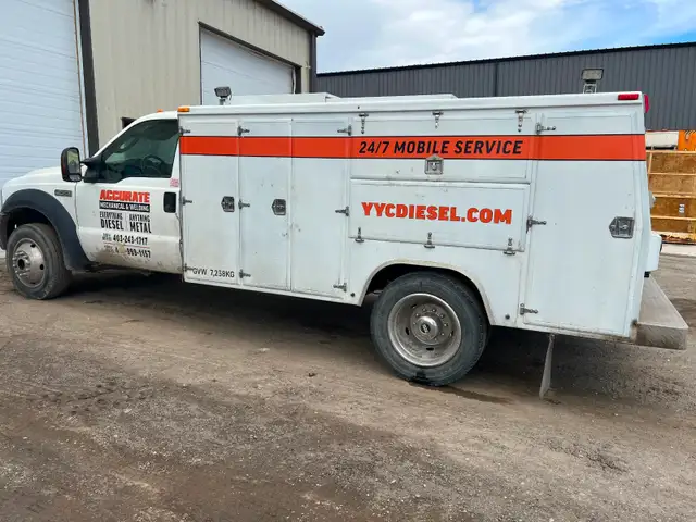 Heavy-Duty Mechanic Shop for Sale - Established Business in Commercial & Office Space for Sale in Calgary - Image 6