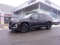 Tow Package, Power Liftgate, Wireless Charging, Blind Spot Detection, Heated Seats! This 2024 Chevro... (image 5)