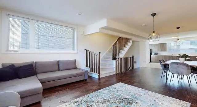 Highbush Corner-Unit Townhome! 3 Bedrooms, Natural Light! in Condos for Sale in City of Toronto - Image 2