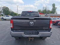 • Power_Steering • Power_Brakes • Power_Windows • Power_Seat • Power_Mirrors • Power_Locks • Keyless... (image 3)