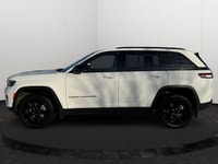 Experience the perfect blend of bold, darkened styling and modern luxury in this versatile SUV, feat... (image 2)