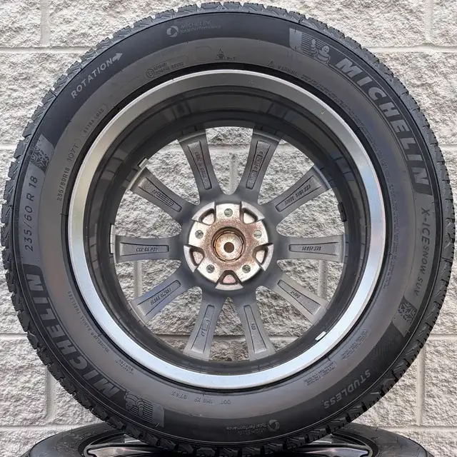 (95%) 4x 235/60R18 Michelin Winters w/ Volvo XC60 & XC90 Rims in Tires & Rims in City of Toronto - Image 9