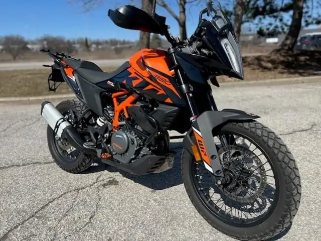 2023 KTM 390 Adventure in Sport Touring in Oakville / Halton Region - Image 2