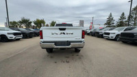 This 2025 RAM 2500 TRADESMAN CREW CAB 4X4 has the following options Hd Vinyl 40/20/40 Split Bench Se... (image 3)