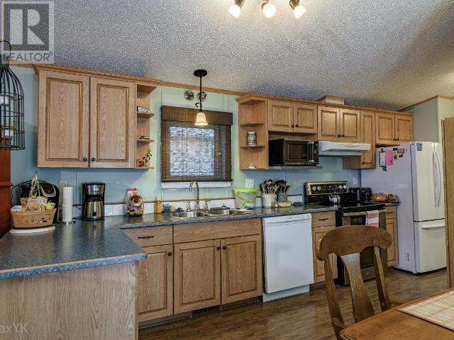 31 BOURQUE DRIVE Yellowknife, Northwest Territories in Houses for Sale in Yellowknife - Image 2
