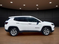 Price includes $1,000 finance credit. Price does not include fees or taxes. The 2025 Jeep Compass No... (image 4)