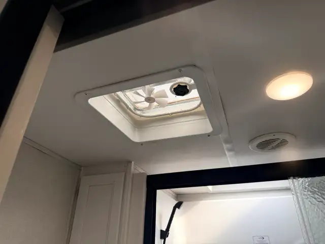 2022 Forest River CRUSADER 382 MBH in Travel Trailers & Campers in St. Albert - Image 36
