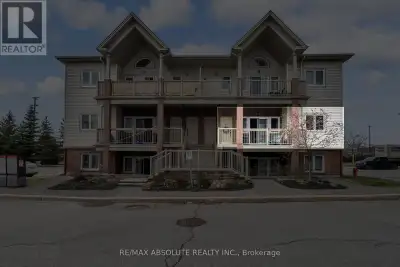 OPENHOUSE SUNDAY MAY 18th, 2 to 4PM. Welcome to exceptional condo living in the Stittsville's vibran...