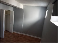 Welcome to 28 Gilmour Street! 1 &2 Bedroom Apartment Available Now. This bright, quiet one-bedroom a... (image 5)