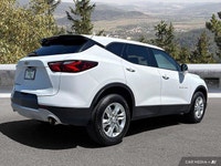 Experience the thrill of effortless driving with this 2022 Chevrolet Blazer LT, boasting a powerful... (image 4)