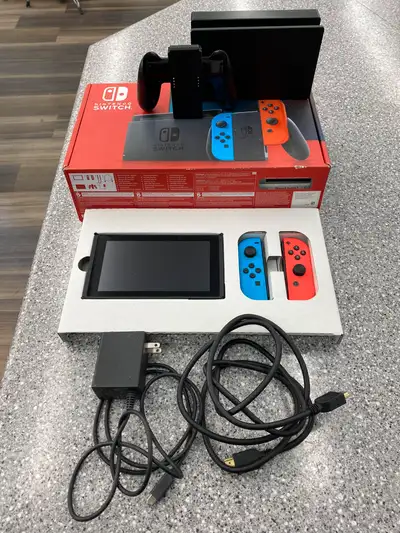 Nintendo Switch (Red & Blue)