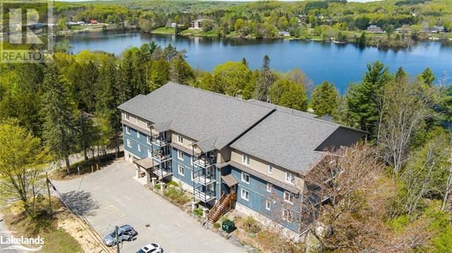 4 LAKE Avenue Unit# 101 Haliburton, Ontario in Condos for Sale in Muskoka - Image 2