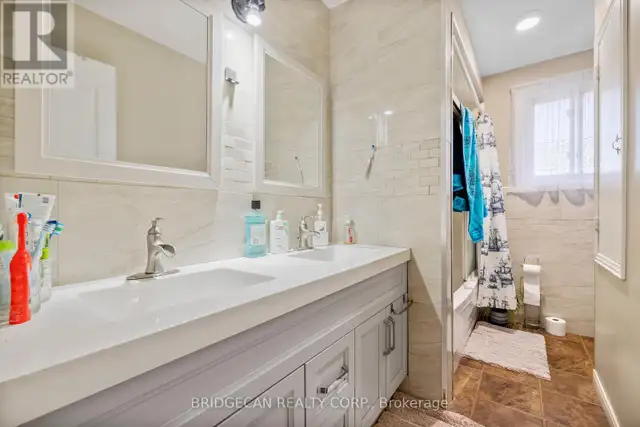 490 QUEEN VICTORIA DRIVE Hamilton (Quinndale), Ontario in Houses for Sale in Hamilton - Image 21