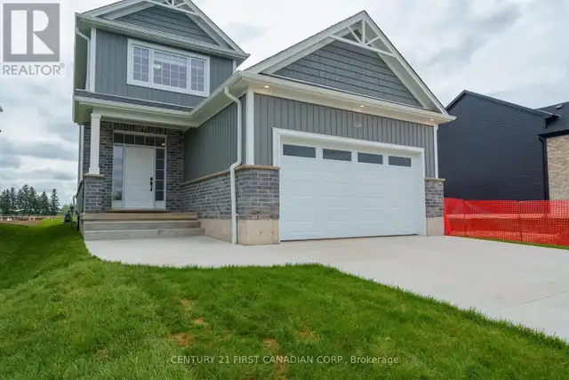 6 SHELDABREN STREET North Middlesex (Ailsa Craig), Ontario in Houses for Sale in Grand Bend - Image 3