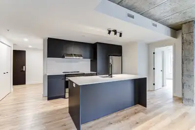 3 chambre + 2 sdb, Erin condos, hydro included!