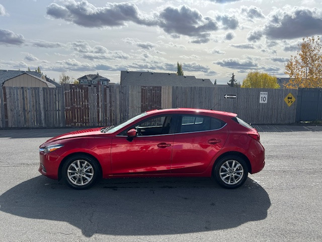 2018 Mazda3 No accidents, Good service history in Cars & Trucks in Calgary - Image 2