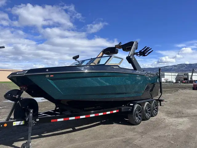 2025 Mastercraft Xstar 23 in Powerboats & Motorboats in St. Albert - Image 3