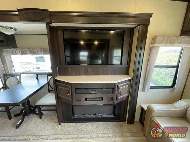 2018 PALOMINO RV COLUMBUS 298RL in Travel Trailers & Campers in Edmonton - Image 13