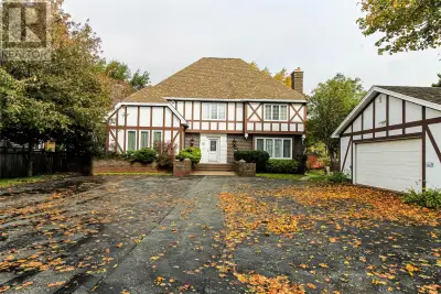 This exceptional estate property is available for lease only and comes fully furnished. Designed wit...