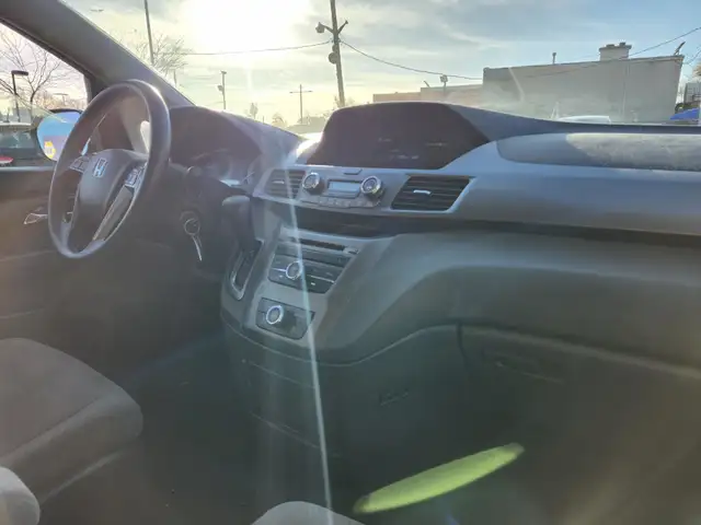 2016 Honda Odyssey LX 7 PASSAGER in Cars & Trucks in City of Montréal - Image 7