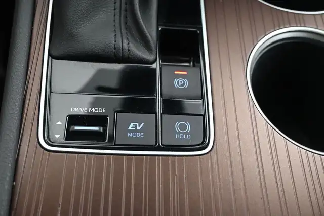 2024 Toyota Sienna XLE in Cars & Trucks in Dartmouth - Image 12