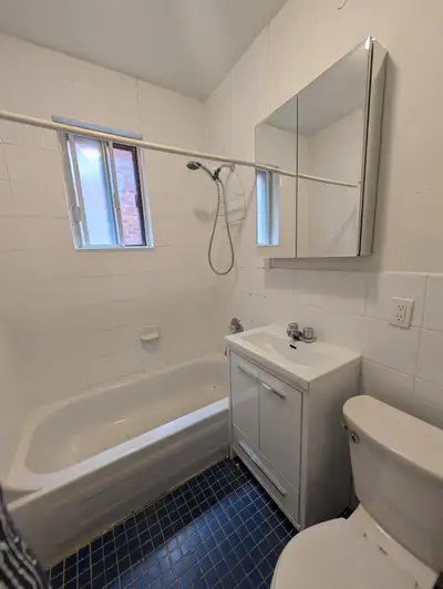 Appartement 3 1/2  à louer à Côte-des-Neiges