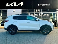 Sunroof, Heated Steering Wheel, Apple CarPlay, Android Auto, Heated Seats! Stratford Kia Used Cars &... (image 4)