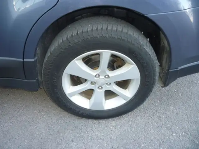 2014 Subaru Outback 4dr Wgn H4 Auto 2.5i Premium in Cars & Trucks in Calgary - Image 26