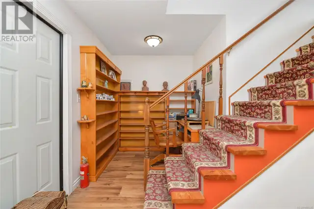 300 Bonsai Pl Qualicum Beach, British Columbia in Houses for Sale in Parksville / Qualicum Beach - Image 12