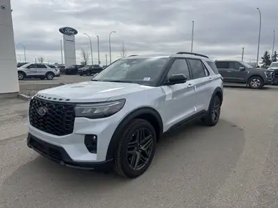 This Ford Explorer delivers a Intercooled Turbo Premium Unleaded I-4 2.3 L/140 engine powering this...