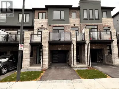 10 - 290 EQUESTRIAN WAY Cambridge, Ontario