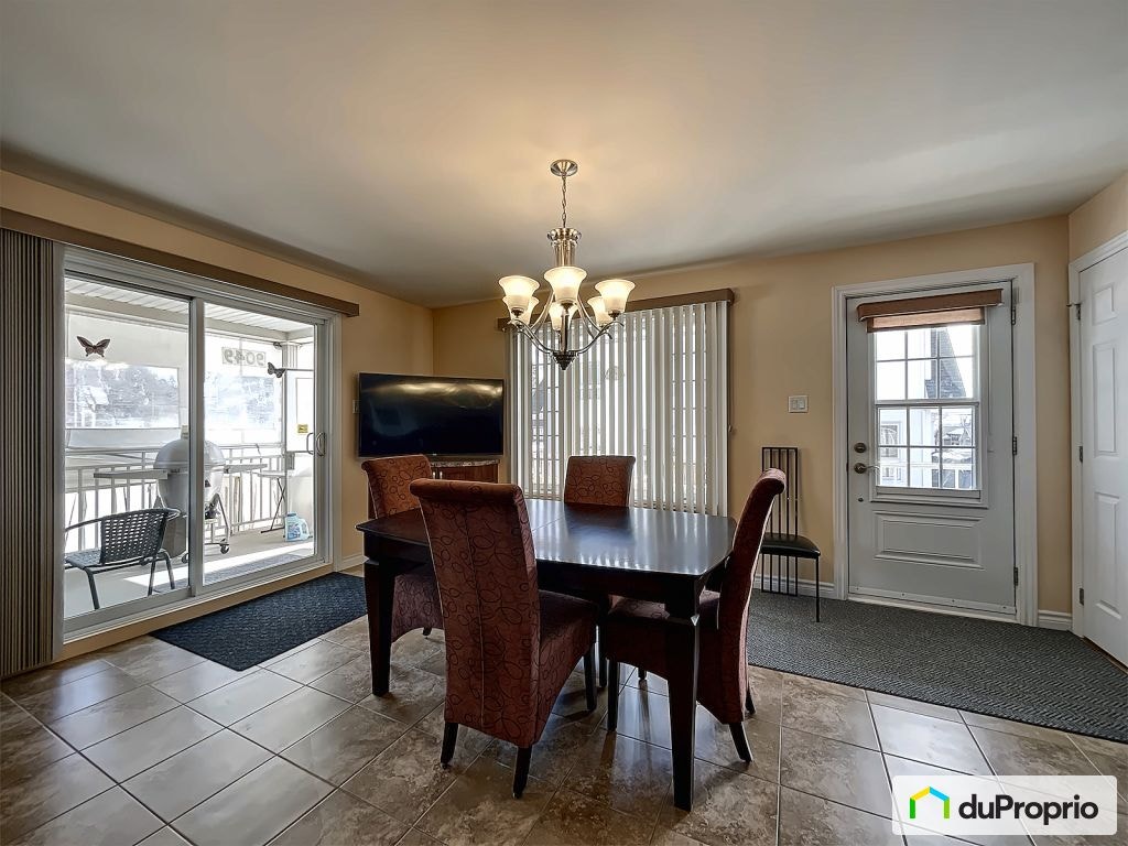 $825,000 - Duplex for sale in Neufchatel — photo 3