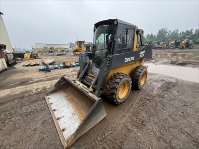 Hours: 1704 | Location: Thunder Bay, ON, CA | Buckets: 72 Bucket; Operators Station: Air Ride Seat;...