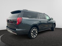 Check out this vehicle's pictures, features, options and specs, and let us know if you have any ques... (image 4)