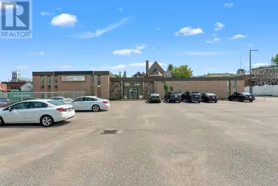 5,760 Sqft. of prime space available for lease in downtown Pembroke with plenty of parking!! This is...