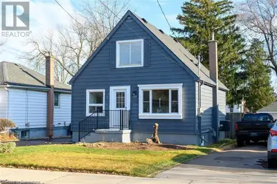 Welcome to 213 East 28th Street in Hamilton! Boasting 2 bedrooms and 1 bath, this fully renovated ba...