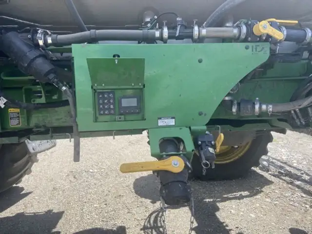 2023 John Deere 616R in Farming Equipment in Swift Current - Image 28