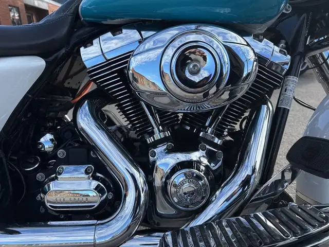 2014 Harley-Davidson Road King ~ FISH TAILS ~ 103CI ~ SPEAKER LI in Sport Touring in City of Toronto - Image 26