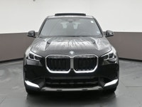 ONLY 25,000 KMS, BMW CERTIFIED! PANORAMIC MOONROOF, HEATED SEATS, HEATED STEERING WHEEL, NAVIGATION,... (image 1)