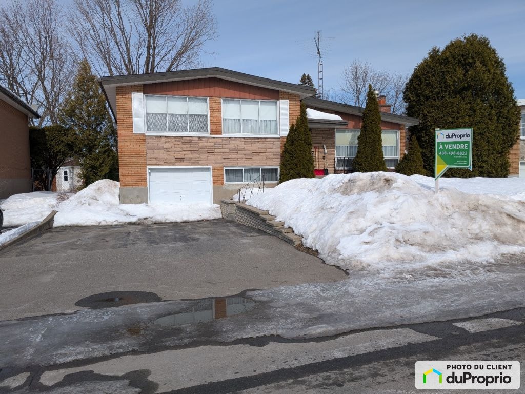 $677,000 - Split Level for sale in Dollard-Des-Ormeaux — photo 1