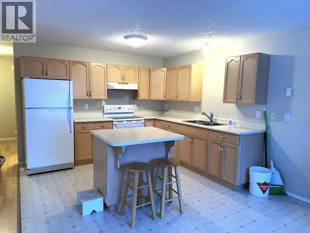 1 1686 MAIN STREET Smithers, British Columbia in Condos for Sale in Smithers - Image 3