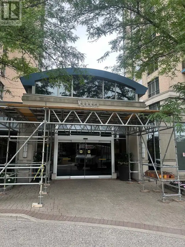 1239 - 18 MONDEO DRIVE Toronto (Dorset Park), Ontario63005673891073122