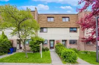 4BR 3WR Condo Townh... in Mississauga near Hurontario/Fairview