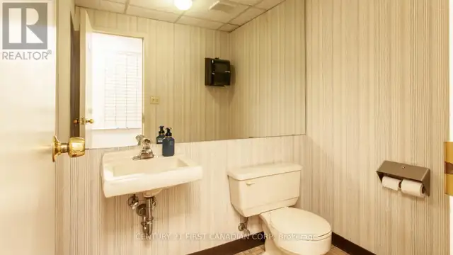 1 - 580 CLARKE ROAD London East (East I), Ontario in Commercial & Office Space for Rent in London - Image 22