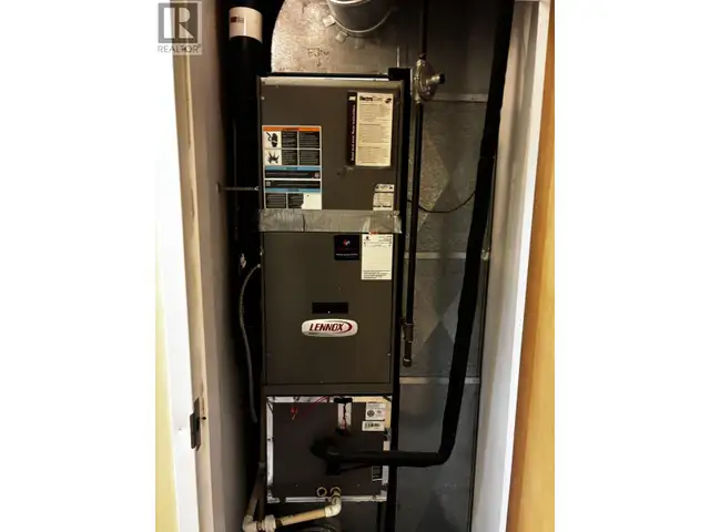 1 10799 FINNING FRONTAGE ROAD Fort St. John, British Columbia in Commercial & Office Space for Rent in Fort St. John - Image 32