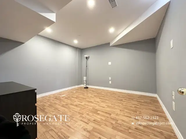 1-Bedroom Basement Apartment in Aurora | 800 Sq. Ft. + Internet  in Long Term Rentals in Markham / York Region - Image 12