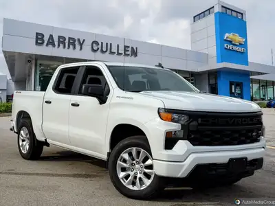 Meet the 2025 Chevrolet Silverado 1500 Custom Crew Cab Short Box 44an embodiment of power and precis...