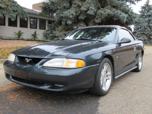 1998 Ford Mustang GT Convertible