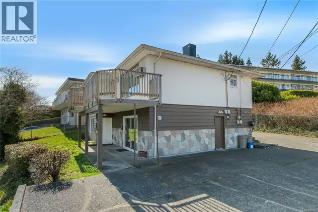 872 Birch St Campbell River, British Columbia in Houses for Sale in Campbell River - Image 3