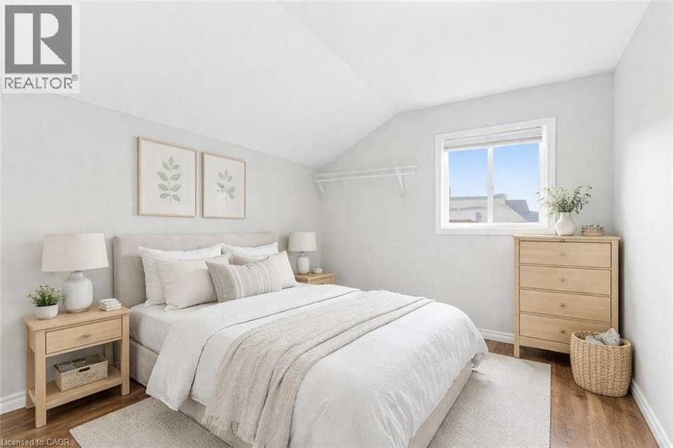 2 WINDSOR Street Unit# 2 Hamilton, Ontario 4